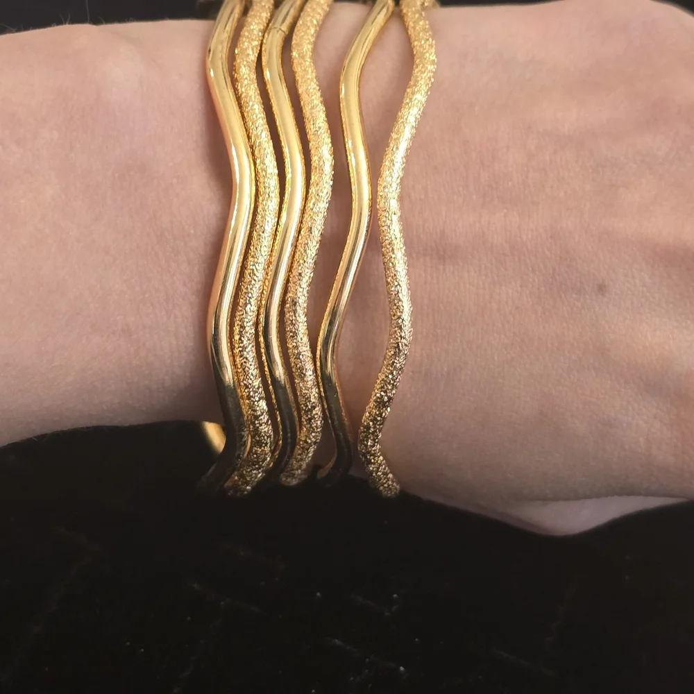 Elegant Gold-Tone Bangle Set